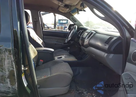 2014 Toyota Tacoma Base V6 из США, поврежденный, VIN 3TMLU4ENXEM146360